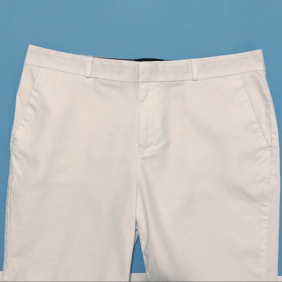 BANANA REPUBLIC | White Bermuda Shorts | Size 12 - Picture 4 of 15